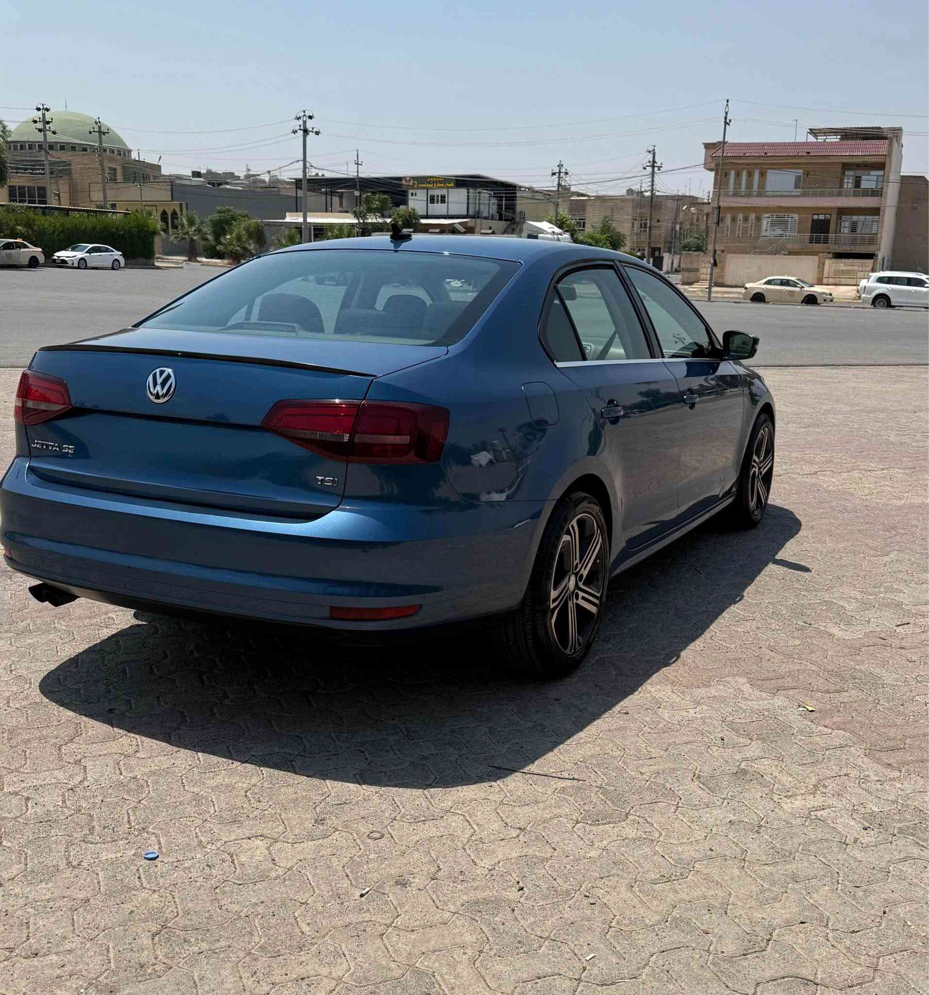 کلین تایتل تەنها یەک دەرگای pdr  پی دی ئار کراوە 
70 میل رۆیشتوە أربيل, العراق


**إذا كنت صاحب هذا الإعلان وتريد حذفه لأي سبب، رجاءا أرسل رسالة إلى الدعم الفني**
