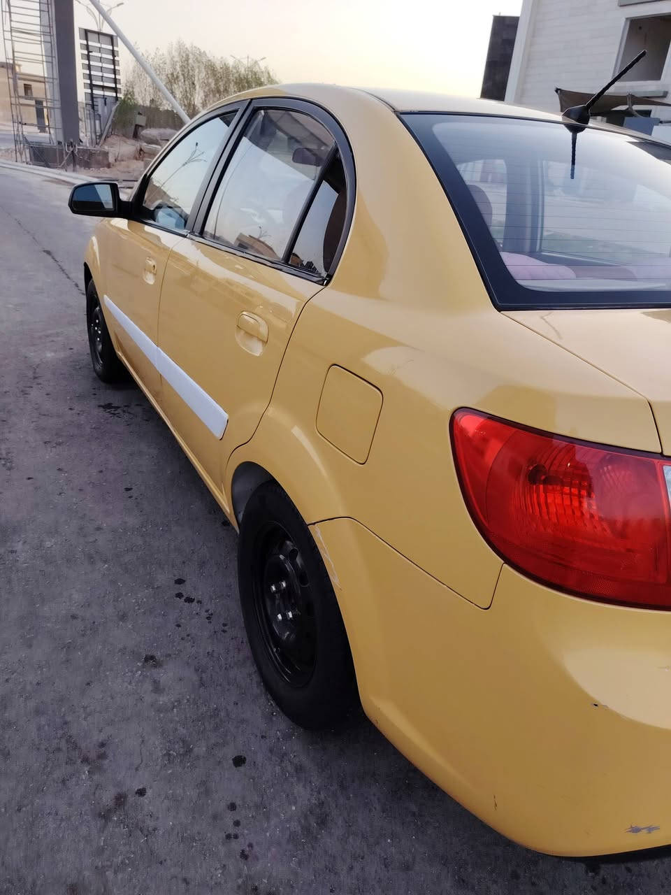 🚗 للبيع كيا ريو 2009
📍 رقم صلاح الدين - مشروح وطني - مدور في كربلاء

✅ منظومة تبريد جديدة وتبريدها ثلج 🥶
✅ حدادية جديدة
✅ كير عادي
✅ سيارة متعوب عليها
✅ ثلاث قطع صبغ

💰 السعر: 7200 دولار (قابل للتفاوض للجادين)

📞 رقم الجوال: ***********

الله يبارك للمشتري وصاحب النصيب.
