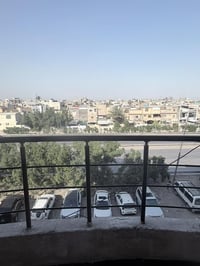شقة للبيع ٩٠ متر غرفتين نوم وصالة ومطبخ وخدمات  السعر ١٠٠ مليون للاستف...