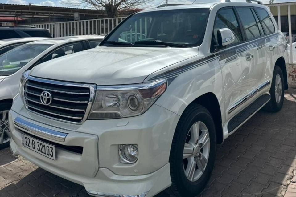 تۆیۆتا لاند کروزەر 2012 مواسەفات برێمی
 ١٧٠ هەزار ڕۆشتووە حەقیقی
٨ بستۆن سەیارەکە لۆک لۆکە ماشاللە 
هیچی نییە 
دەعامی بۆ دەعامی بە شەرت 
سەنەی تازەیە
هیچ مەسرەفێکی تێدانیە 

سـعـر : لە کۆمێنت داوابکە ڕاستەوخۆ بۆت دێت 📥 

گێڕ و مەکینە بە شەرت نەکراوەتەوە 
هیچ کێشەیەکی تێدا نییە 

ژمارەی خاوەنەکەی 
***********
