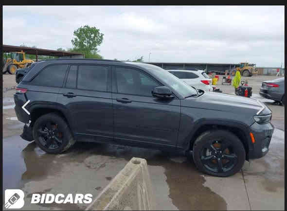 السلام عليكم
مكلف بالنشر…..
جيب كراند شيروكي 2023 فول مواصفات ماعدا فتحه السقف صوره الحادث مرفقه والتفاصيل كامله بالصور 
للاستفسار عن السعر والتفاصيل على الرقم
عنوان السياره بغداد الجديده خدمي جبار ابو الشربت

‏‭0770 421 5896‬
قصي ابو عباس بغداد
