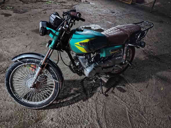 تايكر مكفوله من كلشي 24 اي نقص ما بيه اوراق كامله البيع سعر 600
***********
