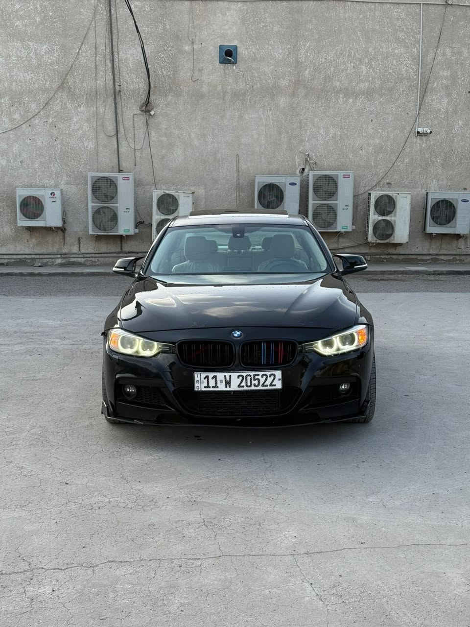 بي ام دبليو F30 موديل 2014 حجم 328
رقم بغداد دولي سنويه ورقم وهزه جديد شرط التحويل

سياره جاهزه بدون نقص مال جناي ماشيه 140 الف كليو

حادثها جاملغ وبنيد ارباك دشبول فقط بدون دواخل فقط 

محرك 4 سلندر بلادي كير اوتماتيك كوبره 4 وضعيات قيداه 

محرك وكير وصدرين تخم تاير كهربائيات كلها مكفوله ع الفحص

داخل بيجي ٤ بصمات  سلايد زنون لد خلفي امامي فول للخير
مكان السيارة كربلاء 
الستفسار التصال على رقم (***********)
