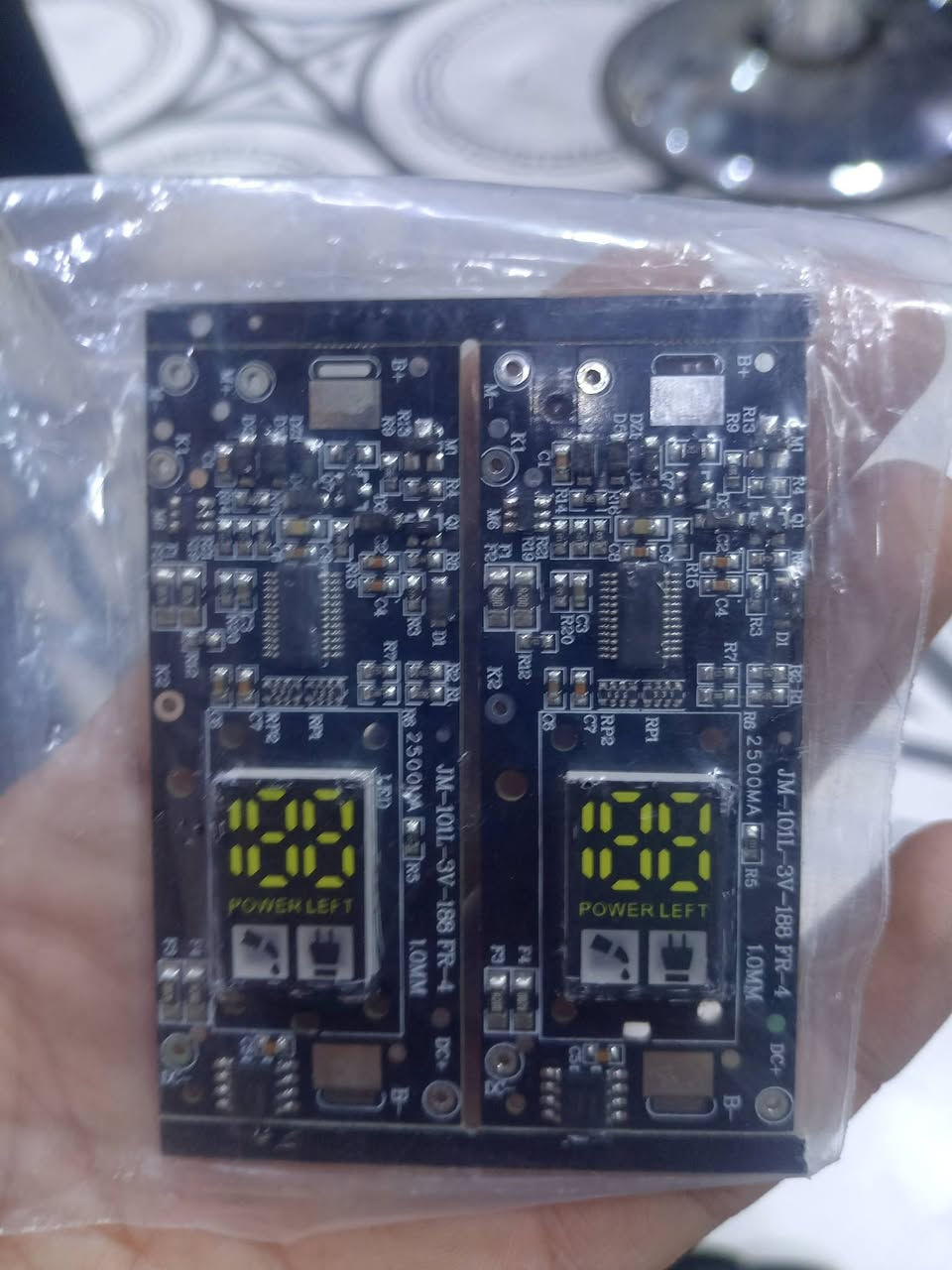 شباب منو يفيدنه
موس تدريج فقط الزغير 50 قطعه موس جوكر يرهم عل جميع المكائن
احسبله القطعه الفين
 والبقيه اطيهن بلاش اذا شلع 
وخرائط مااعرف مال يامكينه
وربل وسبرنك الي يفيدنه
يراسل خاص او يتصل ***********7
