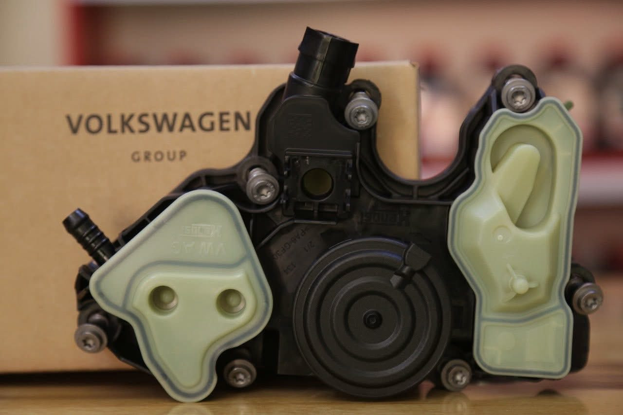 جزء من مجموعة صور من قطع غيار الفولكسواكن المتوفرة بمركزنا MOTUL service متوفر قطع غيار كصه تفصيخ وجديد براندات واصلي جديد جميع قطع الغيار بالضمان وكل التحتاجه سيارتك متوفر وبأسعار تنافسية ومتوفر زيوت وسوائل جميع سيارات vwوفق كود الشركة وصيانة وبرمجة وفحص باحدث الاجهزة وتشخيص الاعطال وكلشي بالضمان
لدينا توصيل لجميع انحاء العراق
***********
