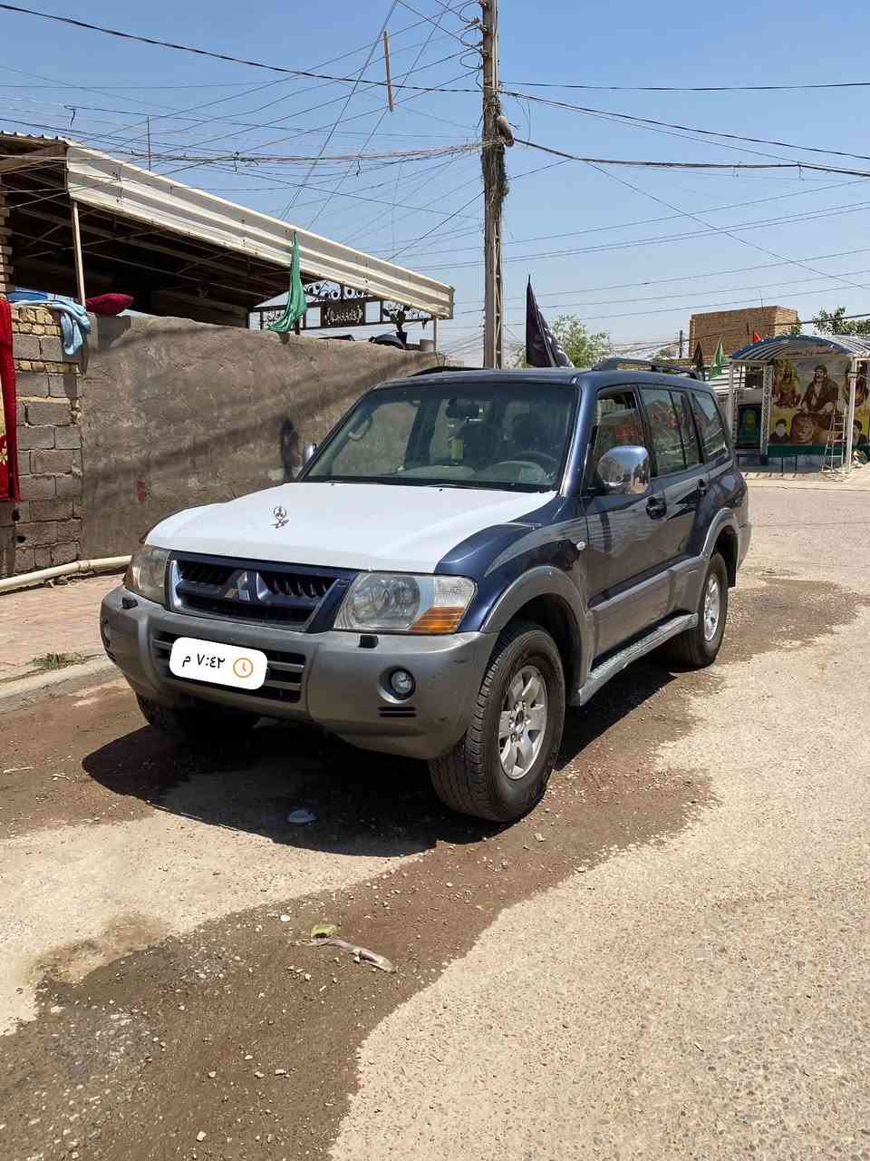 ‏سلام عليكم باجيرو خليجي للبيع موديل 2006 سيارة ما فيها قطر صبغ￼ سيارة نظيفة وما ناقصة شي ￼ ￼ دوشمه جديدة ￼ ￼ تخوم تاير جديد تبريد شغال رقم إنجليزي هزه جديدة جاما جديدة سيارة ما ناقصة شي شغل واطلع سياره فون مواصفات فتحة سقف ￼￼￼￼￼￼￼ ￼ كشنات كهربائي العنوان ميسان العمارة  الرقم ***********واتساب￼
