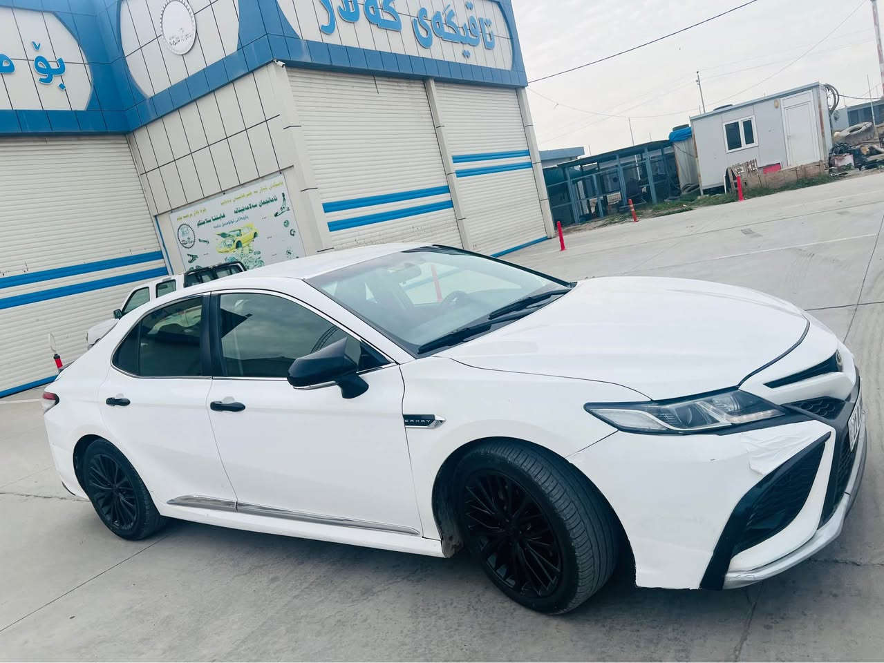 کوردی - عربی 

کامیری 2018 خەلیجی هایبرید 
تەنها 91 هەزار  
سنەەوی و ڕەقەم و ژینگەی هەتا 2031 تازەیە 
5  پارچەی بۆیاخە بێ ناوگرتن 
مواسەفاتەکانی زۆرن 
بەسمە / برێک بەسمە / ٣ مۆدی لێخوڕین / تەحدیدسرعە / ویل 19
زۆر مواسەفاتی تر 

***********☎️

سلام علیکم کامری خلیجی هایبرید
 ماشیە ٩١ الف کیلو  
مودیل ٢٠١٨   سنویە حتا ٢٠٣١ جدید کلشی جدید ب اسمی 
بیە ٥ قطعە بدون دواخل  بدون بارد 
مواسفاتها    
بصمە - ٣ مود - یکو - سبورت -نورمال - بریک بصمە   - تحدید سرعە - ویل ١٩ : مواسفات هوای بیە كالار, السليمانية
