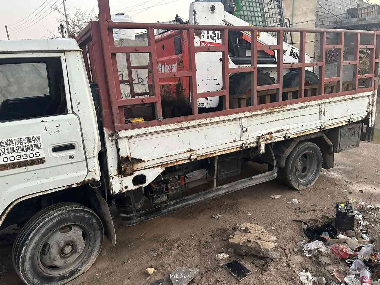 داينه البيع موديل اربعه وثمانين.  سعر خمسه وربعين ***********
