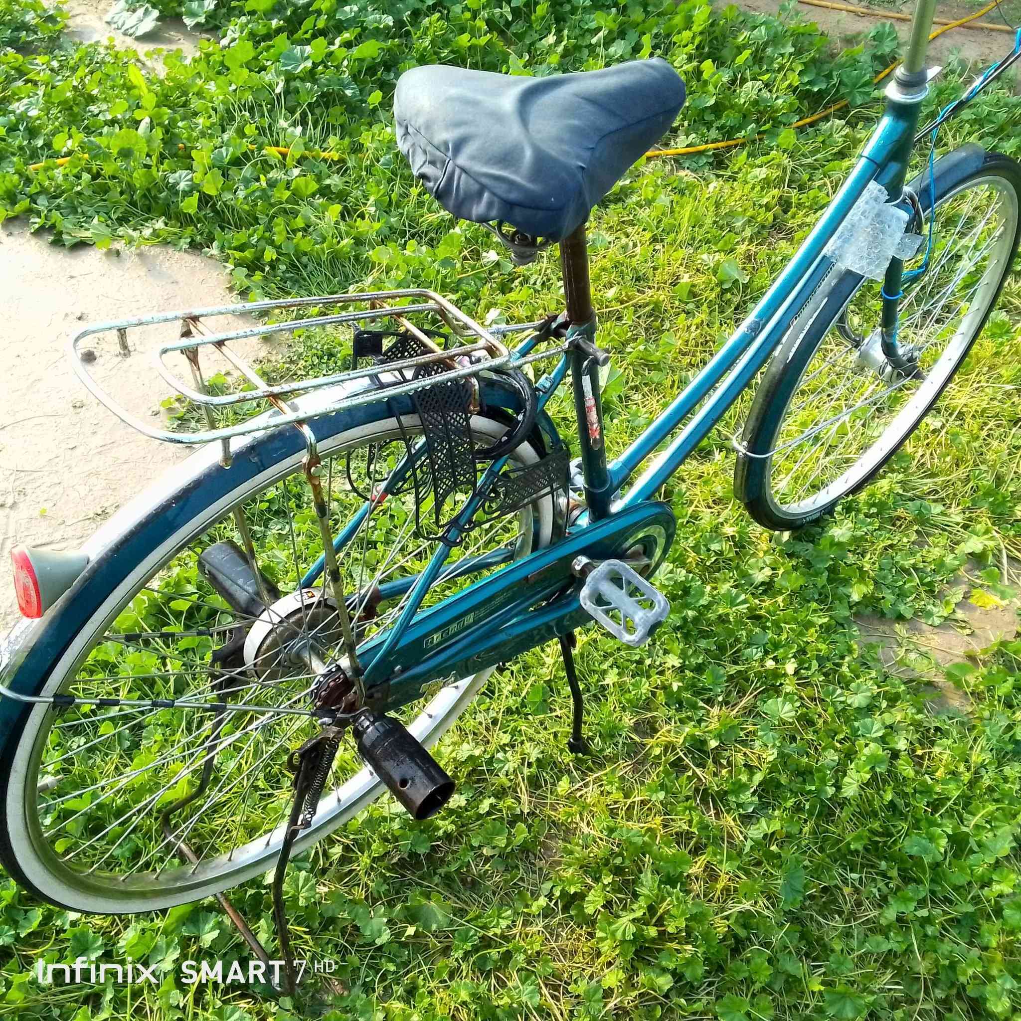 سلام عليكم ورحمه الله وبركاته باسكل البيع حجم 26 مديل
2018 باسكل جاهز ما. بدل اي قطعه بيه شركه لا جيوبات ولا غلوفه باسكل بلادي ويل كدام ابو بطيخه جاهز مكان غراف سعر 85 وبيه مجال رقم هاتف *********** علي محمد
