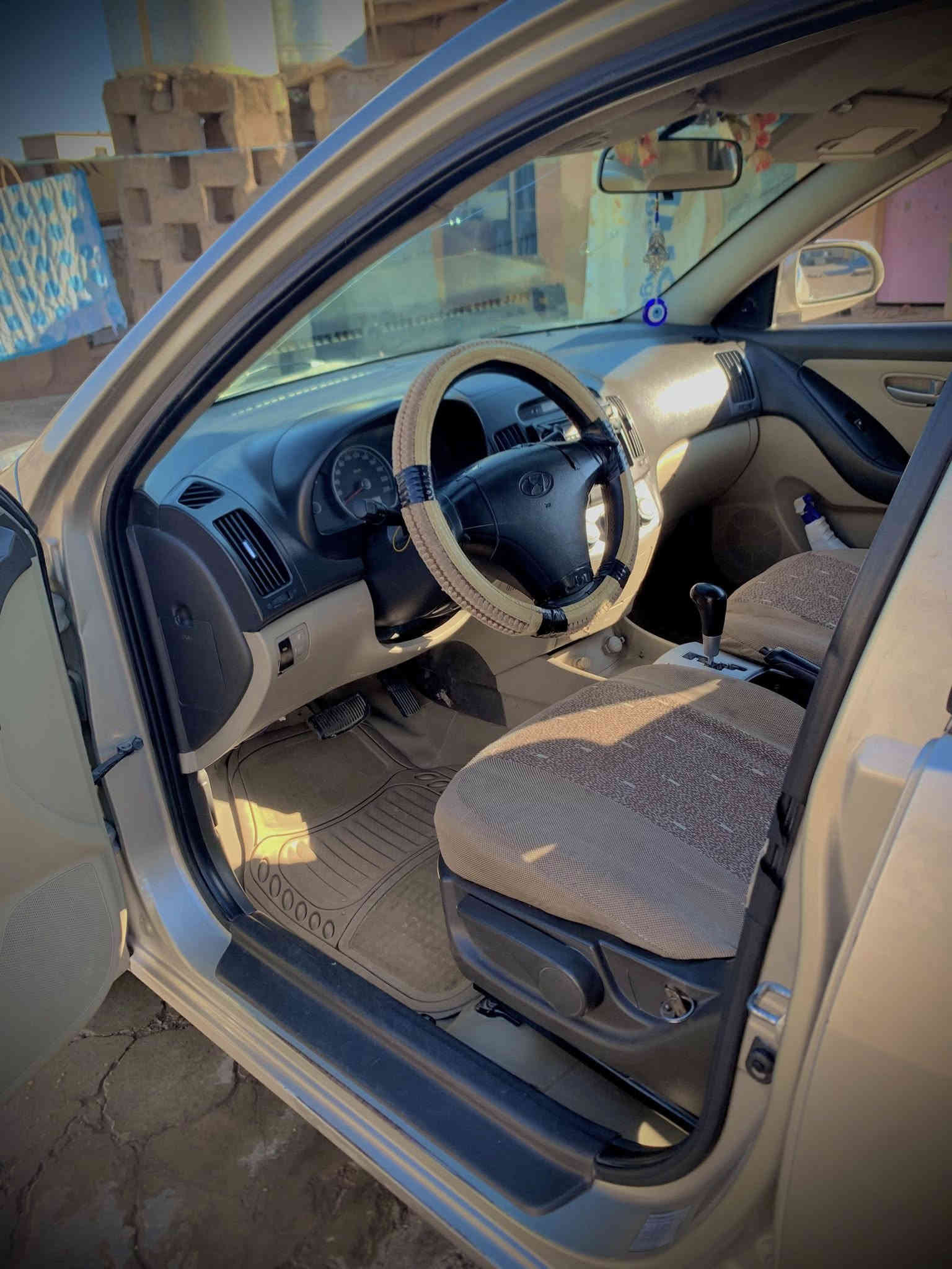 الانتره موديل٢٠١٠ محرك شرط كير شرط تدفئه تبريد تايرات جدد صدر جديد كهربائيات سياره مصبوغه احزام شرط قطره معجون ما بيها صبغها  توحيد لون السياره ب اسمي و شرط التحويل رقم الهاتف *********** غير متواجد على الفيس
