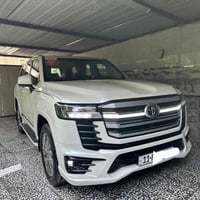 للبيع لاندكروز  موديل (2024)   ساز اصليه  ام ضمان   ثلاث شاشات تطبيق  ...