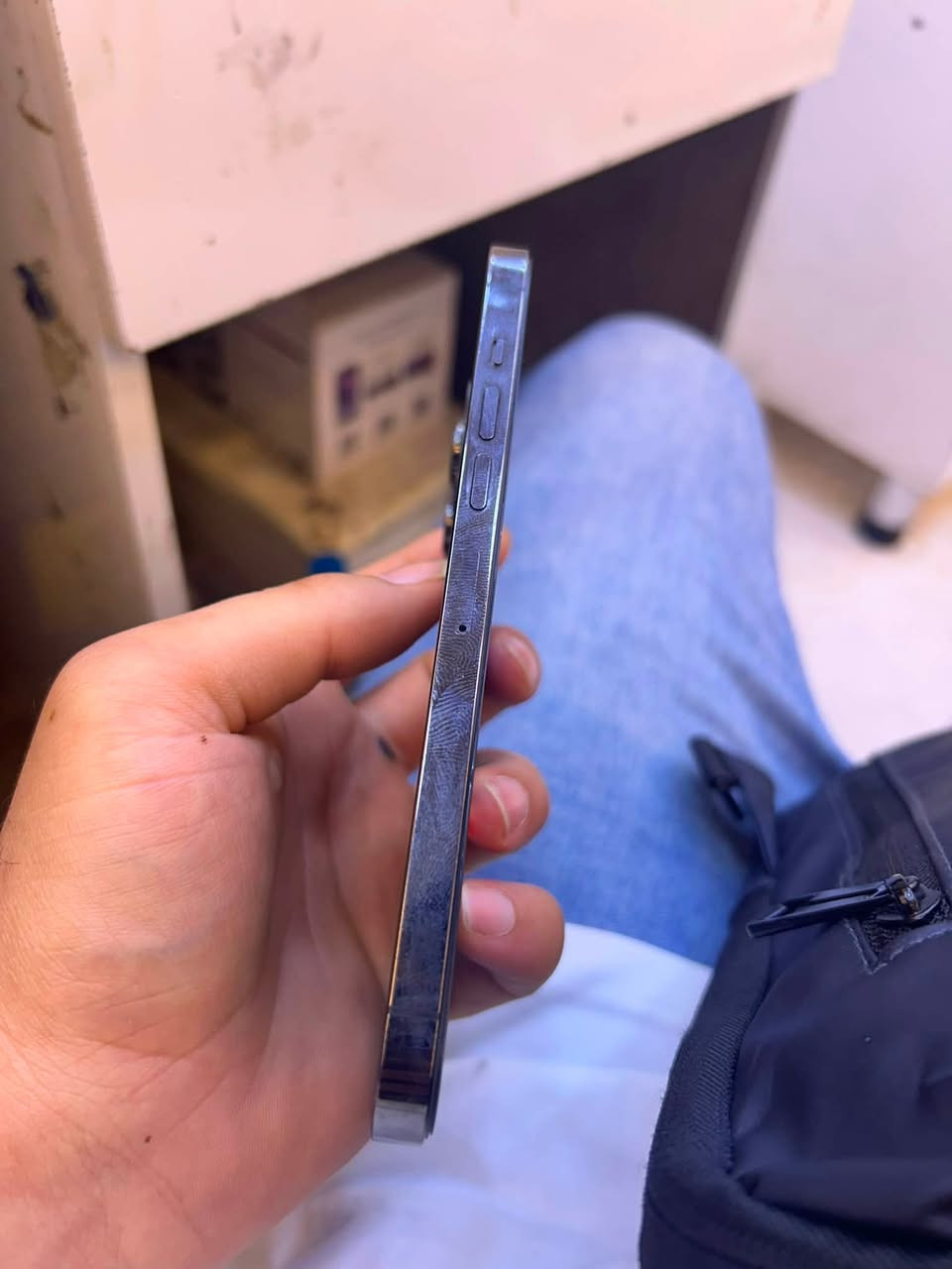 13 pro max  256ذاكره  

عربي شرق اوسط ولا زلغ بيه وتر جهاز + بطارية بلادز جهاز فول اسود سعر 725 وبيه مجال بيعه سريعه

التواصل واتساب ***********
