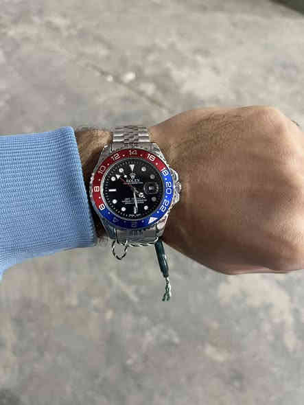 السلام عليكم ورحمة الله وبركاته….
رولكس ببسي 
كوالتي فول ضد الماء 
مختومه ختم
تيتانيوم75‎%‎
سعرها 55الف مع التوصيل وبيها مجال للشراي 
أتواجد خاص +واتساب***********🌺🌺
يوجد توصيل كافه المحافظات🌺🌺
