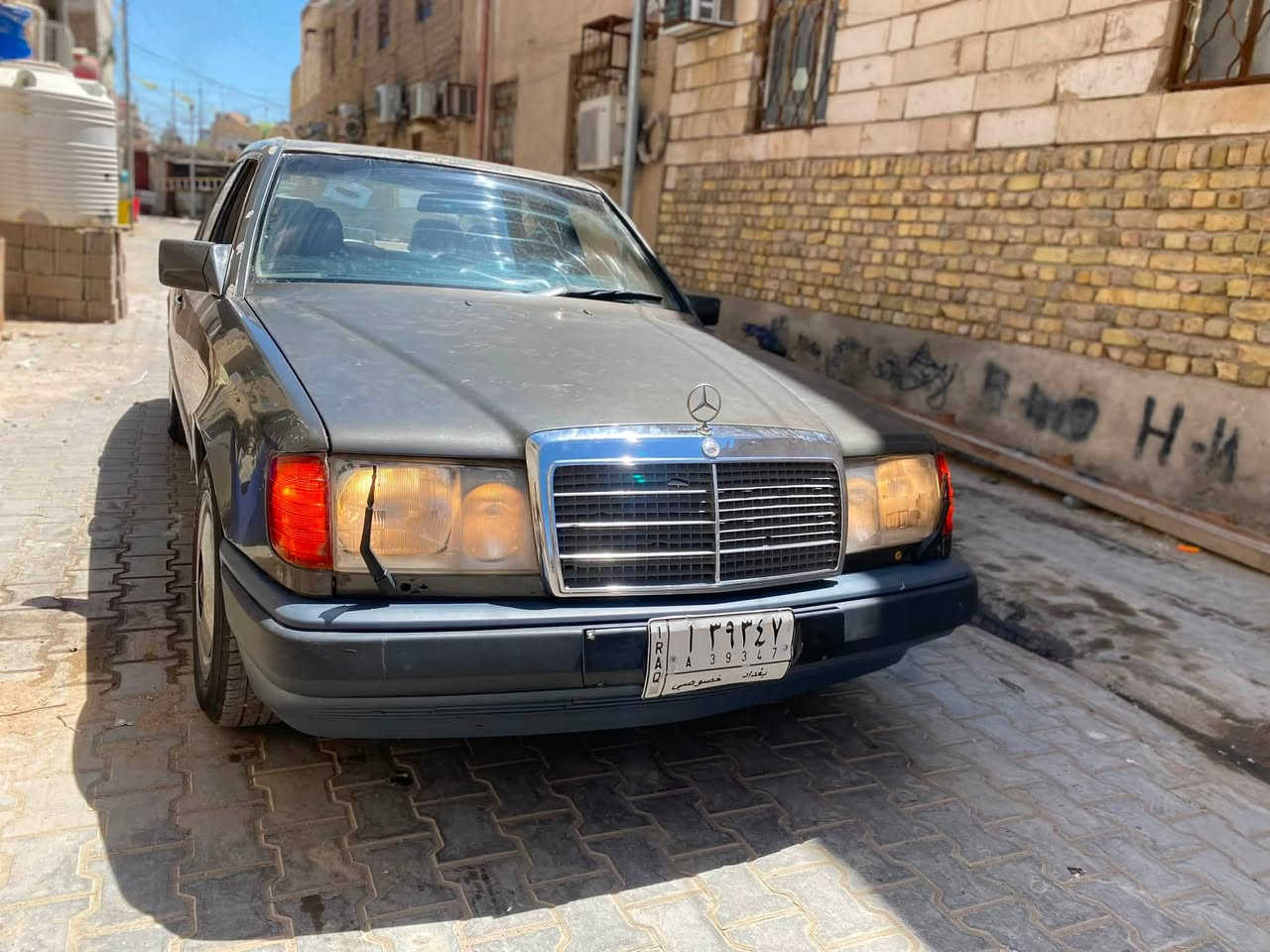 السلام وعليكم مارسيدس دب موديل89 محرك بطه2ونص سياره حلوه وجديده ومكينه جديده شاديهه المكان بصره معقل المراسله ع واتساب سعر48وبيه مجال رقمي وتساب وشريحه***********
