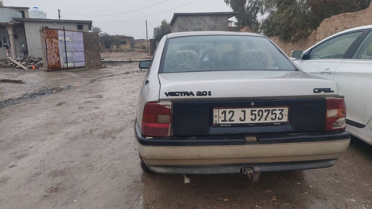 سيارة فكترا للبيع
موديل 1991

محرك حجم 20

رقم جديد +سنوية لسنة2030تنتهي 

السيارة بأسمي تريد وكالة تريد تحويل 

تواير  زوج جديد 

نظافة ماشاءالله تجي وتشوف بنفسك 

السعر 37وبيها مجال قليل ماتشتري لادوخني 

للتواصل ***********
