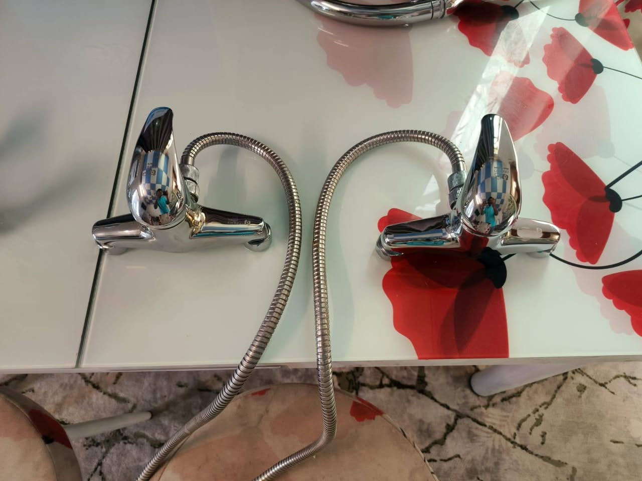 يتواجد
🔺 شاشة بلازما نوع LG حجم 52 استخدام اسبوع واحد فقط
🔺 خلاط مع بوري دوش  ثقيل اصلي عدد 2

🔺 خلاط مقعد ثقيل اصلي عدد 2

 🔺 خلاط مغسلة ثقيل اصلي عدد 3

ملاحظة.. جميع الخلاطات جديدة
اسعارهن مناسبة جوه السوق بهواي
*********** واتساب متوفر
