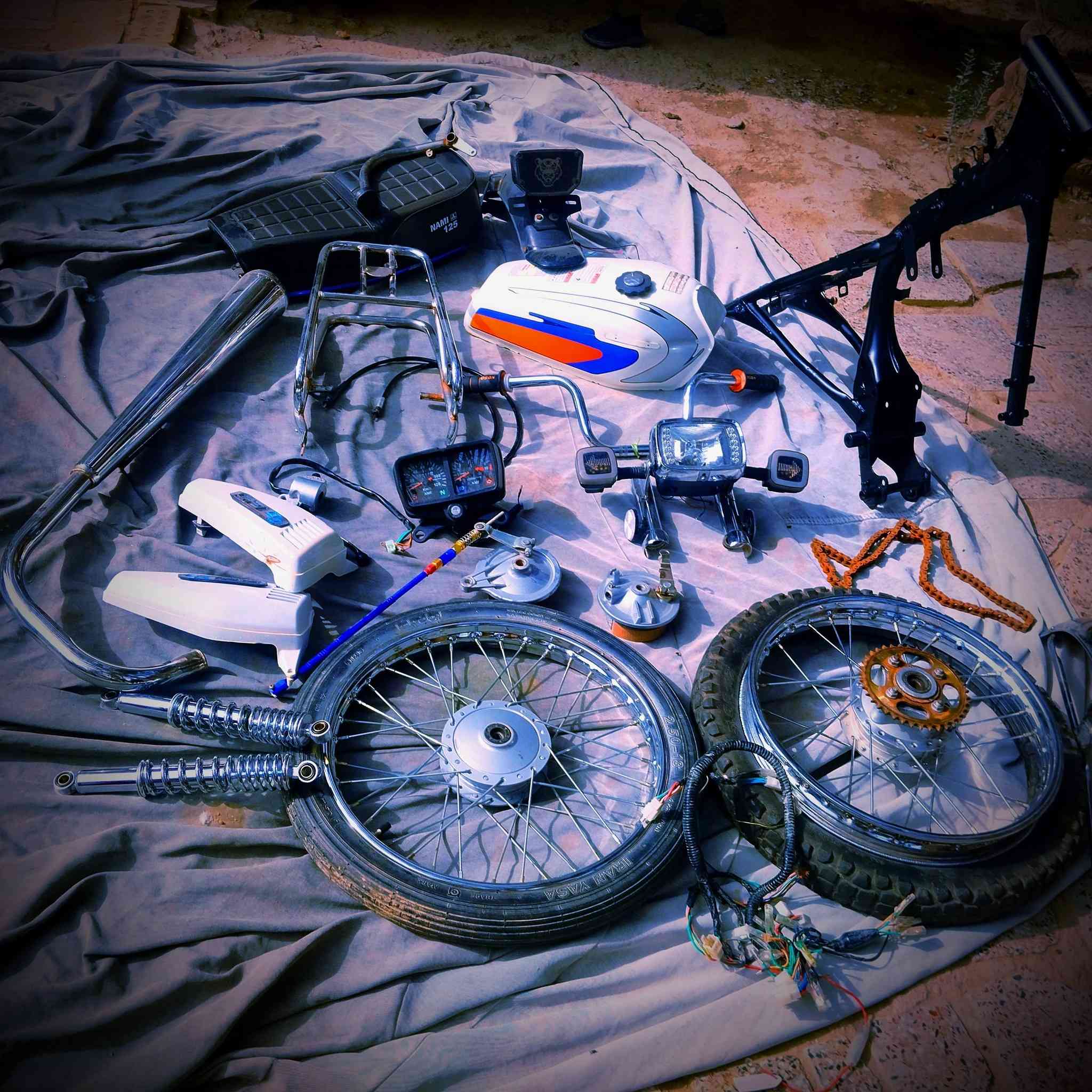 السلام عليكم تعميرة كلك مديل 2025 كامله ماعايزة برغي نقصها فقط محرك سعرها 225 قفل قفل قفل ***********
