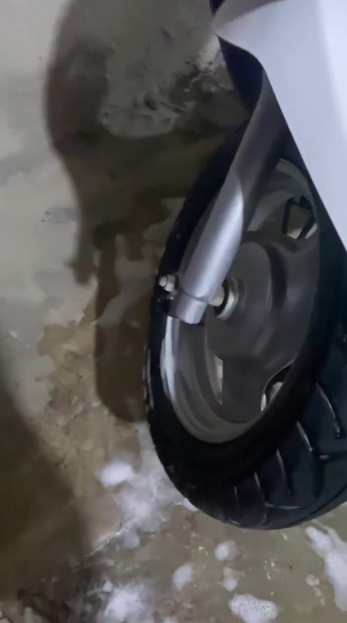 ماكس قجمه ما مفتوح شرط الفحص مكينه ناعمه ونحضه حلوه كفرات ختم واحد سعره ٨٥٠بيه مجال قليل ***********
