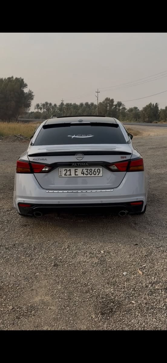 السلام عليكم للبيع فقط 
نيسان التيما 2023/ اللون السمنتي المميز 
السياره فول مواصفات 1/1 / SR+ Plus 
تحكمات ستيرن جهتين 
شاشة ترحيب 
بصمة تشغيل 
بصمة ابواب 
شاشه جبيره 
نظام خرائط GPS
نظام بوصله 
شاحن لاسلكي (واير لس)
شفتات ستيرن 
رادارات 360°
رادار خلفي (وقوف ذاتي ) 
رادار امامي 
رادار جانبي
كشنات جلد
كشنات كهربائي
تشغيل عن بعد
سلايد روف (فتحة سقف)
ويل حجم 19 كروم  
كامره خلفيه 
حساس خلفي 
كتاب تضليل بيها السياره 
السياره تايرات جديده 
الضرر جاملغ الامامي وشوي من الدوسه   فقط بدون بدواخل  
ب اسمي شرط التحويل

***********
