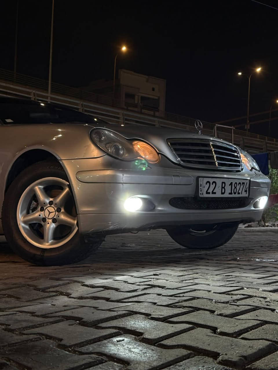 مارسدس c180سياره مكفوله لا كص ولا صبغ تخم تاير كير مكينه شرط فول ما عده الفتحه كشنات جلت تدفاء تبريدشاشه ما عايزه اي شي السعر 55وبيه مجال ***********
