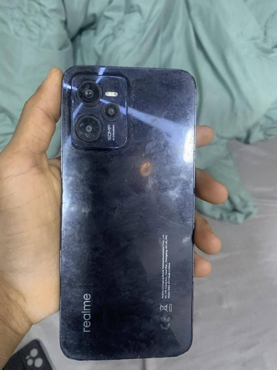 موبايل البيع سعره 60وبي مجال مستعجل على بيعته بس مبتل شاشه ***********67واتساب
