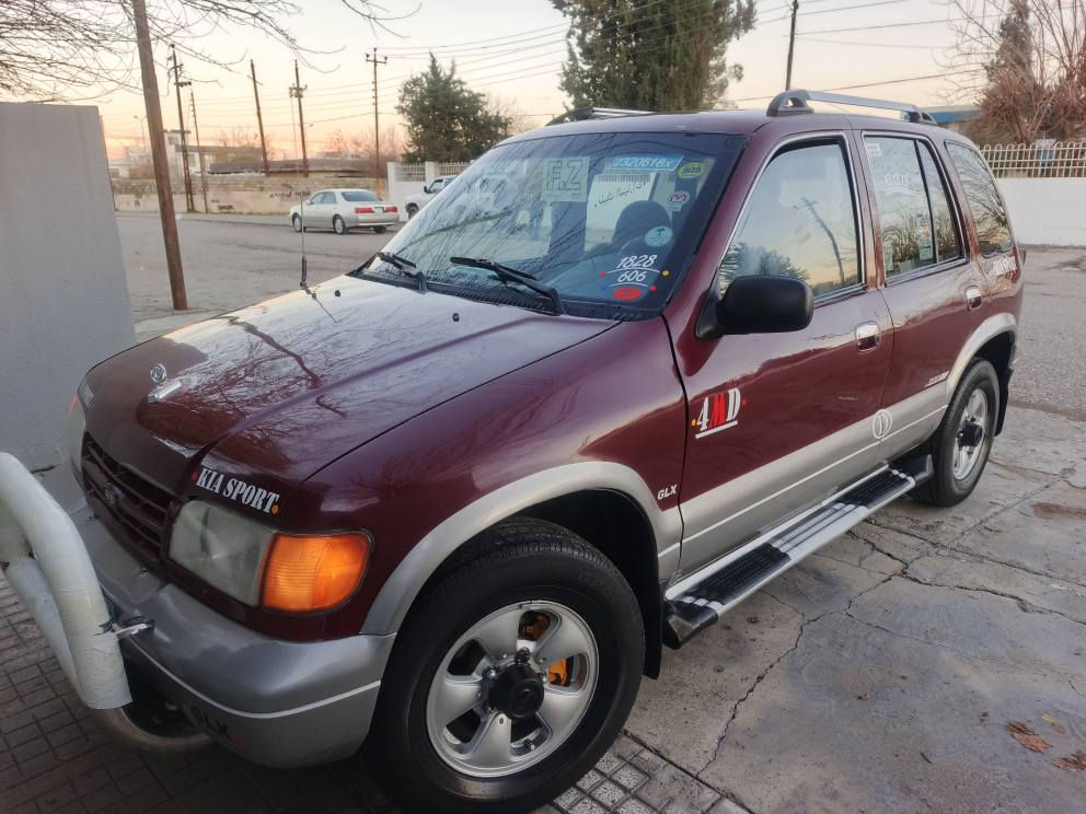 فرۆشتنی خێرا 
***********یان***********
کیا سپۆرتاج مۆدیل 1994   ئاڕمی پلاستیکی سلێمانی بەشەرتی ئاڕمو ئەوەلیات موسوبڕاوە 
مەکینە هەشتو بەخ گێڕ عادی  گێڕو مەکینەو کسل بەشەرتی فیتەر تەبریت ساردو گەرم بەشەرت فول مواسەفات چوارجام کارەبا ئاوێنە کارەسویچ کۆنترۆڵ  سپێر لەکۆڵ ویل کرۆم  کارەبای هەموگیانی ئیشدەکات وەک شەریکە ماوەتەوە چوارتایەوویلی جوانی  لەژێرایە سەیارەکە بێدەعمو لێداراوە پێشودوای کەپسە شەکوشی پێوەنیە زۆر توندوتۆڵەو بێتەقەوڕەقەوبێ نوقسانیە کامل جوان کاری بۆکراوەو 
ماڵی دۆستە بەس ماشەڵای ئەوێت 
سعر 40 موعامەلە یەکی کەم 
ناویشان زەڕایەن هەڵەبجەی تازە
*********** *********** السليمانية, العراق
