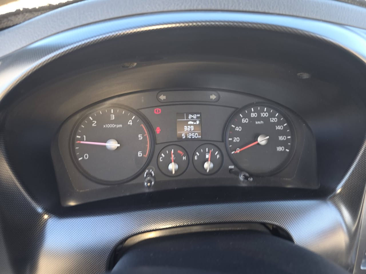 السلام عليكم كيا حمل موديل 2022 رقم اربيل سياره باسمي ماشا 51,000 سياره جديد لا طخه ولا ضربه جير محرك بشرط تحويل ثاني يوم موقع السياره موصل حمدانيه رقم الهاتف *********** كورك ***********
