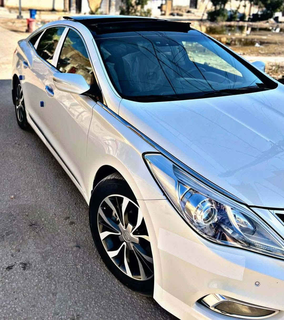 السلام عليكم ازير البيع موديل 2014 مكينه 3000 

فول مواصفات سونار مرفق بل منشور 
العنوان الديوانية 
راح اخلي رقمي للتواصل 
***********
