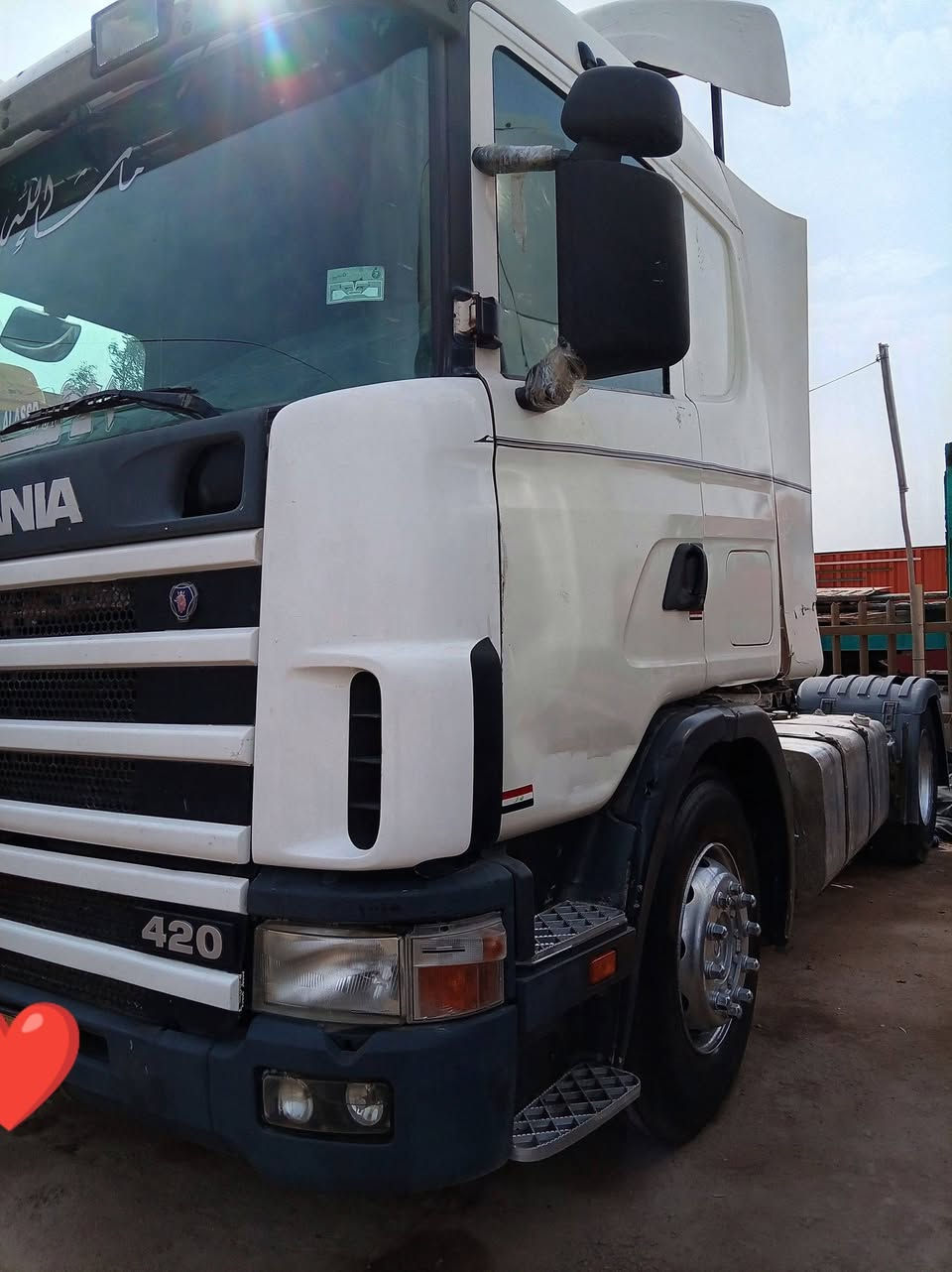 سلام عليكم راس اسكانيه للبيع مديل 2003 السياره تخم تاير السياره جاهزه كبل للشخل مربوطه افلات دواخل نضاف كير و مكينه  جدد ترايك وين متريد للاستفسار ***********
