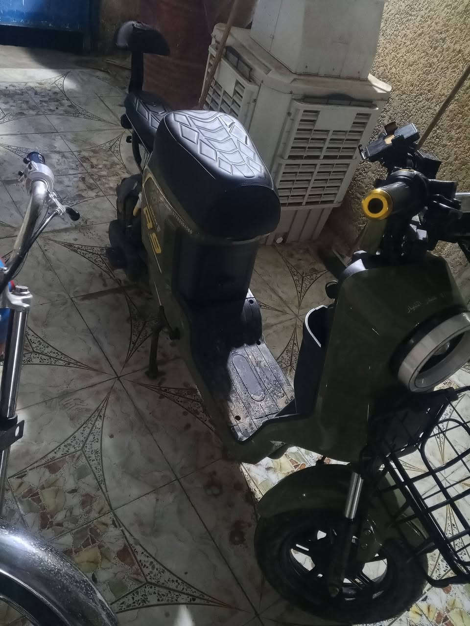 اسلام عليكم باسكال R9جديد نضافه فول السعر600 وبي مجال ***********
