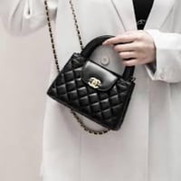 شانيل كود • ختم