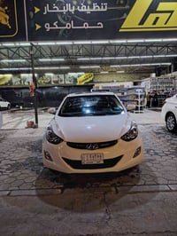 إلانترا مضلع • ٢٠١٤ • ٨٢٠٠٠ كم