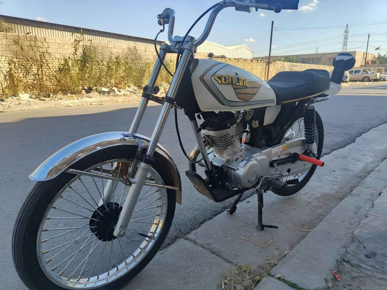 سلام عليكم دراجه حربية تعمير جديد
دراجه مكفولة كفالة عامة محرك انتنس الاصلي نكره هندر محرك اخرس
بغداد الشعب السعر 700 بيه مجال رقم ***********
