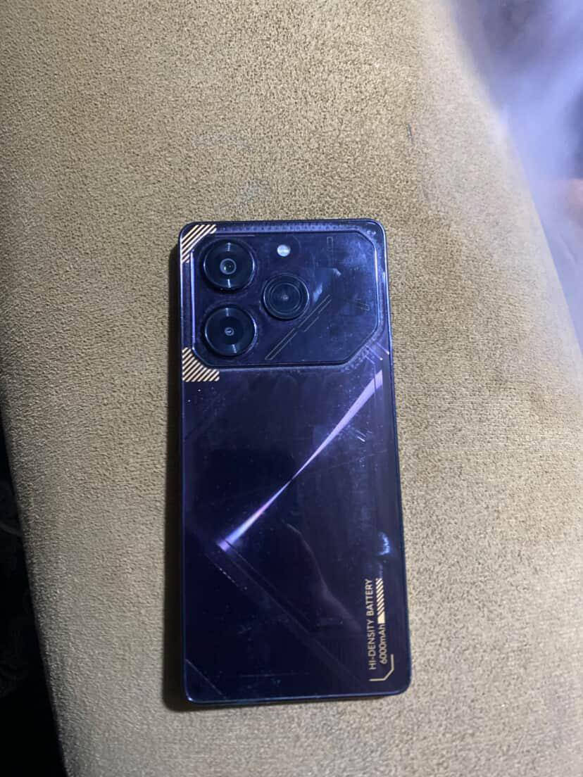 مرخصت الادمن...  جهاز تيكنو بوفوه 6برو اذا اكو ايفون اكس ماكس مكاني فلوجه حي الرساله اذا هاي انطي فرق عادي


**إذا كنت صاحب هذا الإعلان وتريد حذفه لأي سبب، رجاءا أرسل رسالة إلى الدعم الفني**