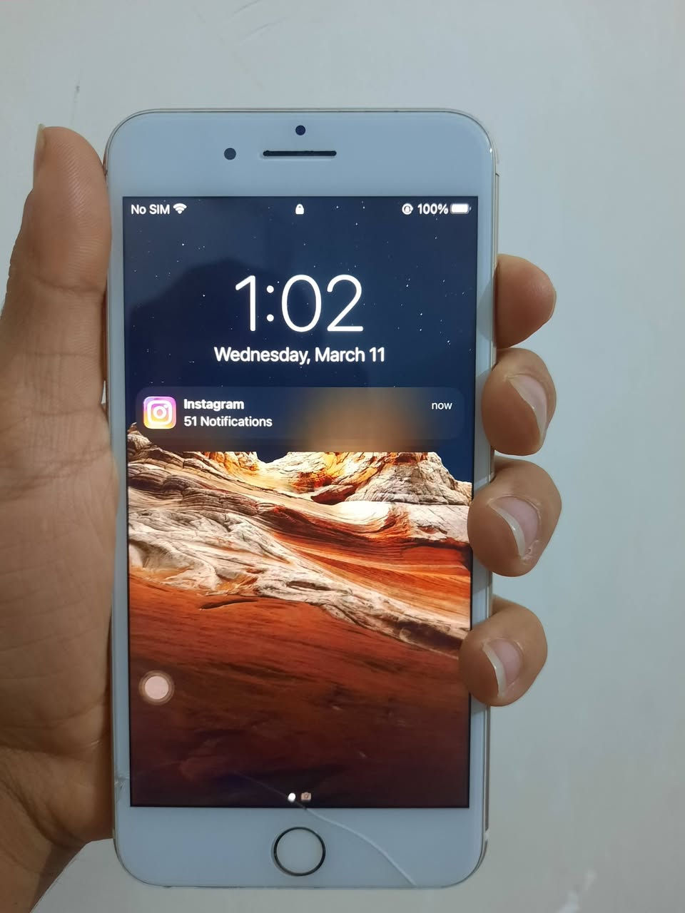 ايفون 7 بلاص 
ذاكرة 128
بطارية 100
سعر 70 
***********
