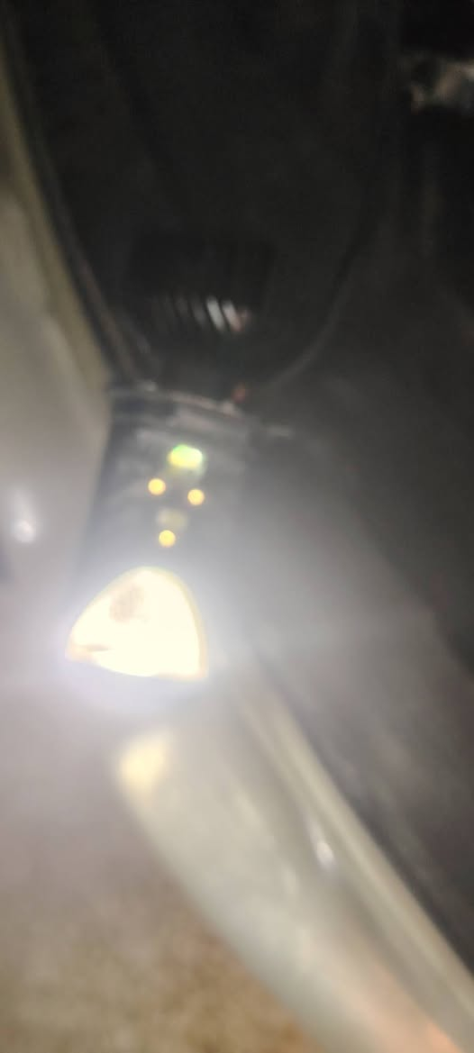 كلوب زينول عالي ناصي فقط ناقص عدسه تكه السعر 25
***********
