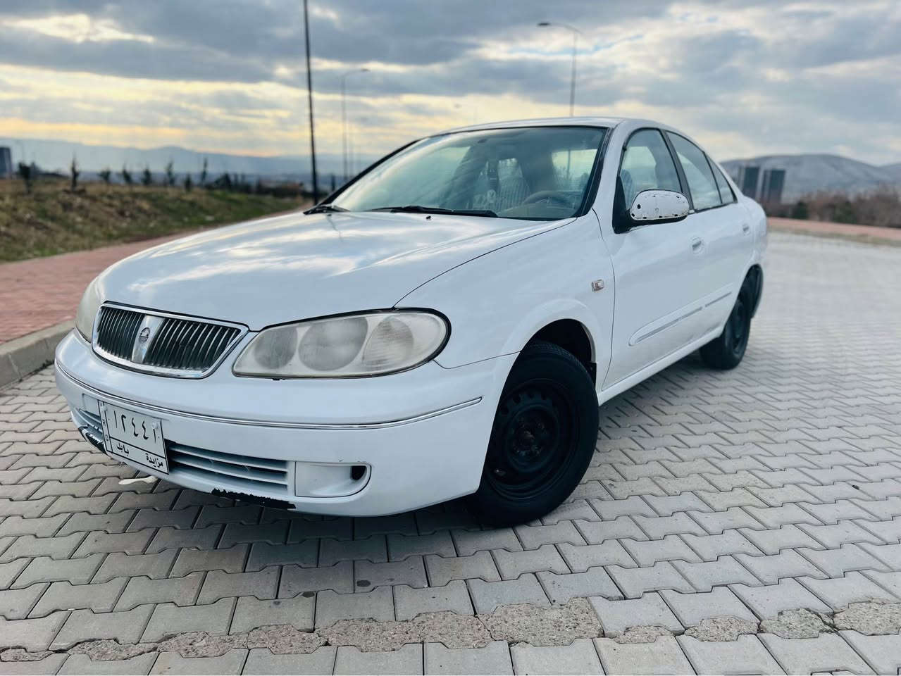 سعري  43$   مه عامه له   ***********
نيسان سه ني موديل  2007 كتابي مزايده ي له گه له به ناوي خومه وه يه  وه كاله ت اكه م به ناوته وه دواي ده عميكي كه مي هه يه سنوقه كه ي  گيرو مه كينه به شه رت مه كينه18 گه وره نه كراوه ته وه  مه رغوب سعري  43$ مه عامه له به لاش به لاش 🧿 السليمانية, العراق
