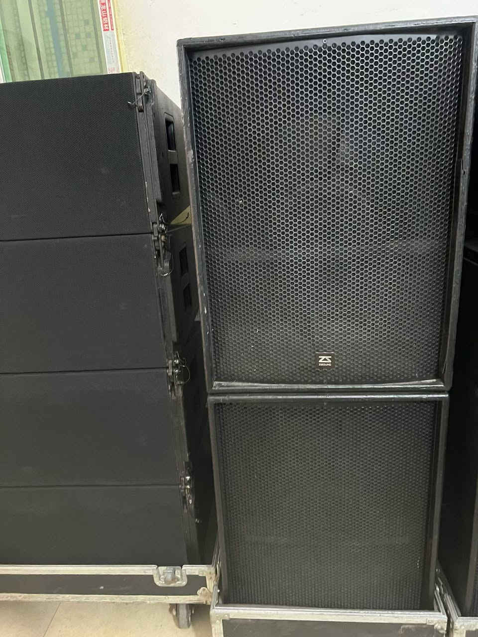 Sell a set of ZSOUND VC 8 + 4 Array audio set, Dual 12 - inch full - frequency audio, 8 and 4 18 - inch bass and peripheral power processor, Welcome to Inquire, WeChat or whatsapp: + 86 19530625717


**إذا كنت صاحب هذا الإعلان وتريد حذفه لأي سبب، رجاءا أرسل رسالة إلى الدعم الفني**