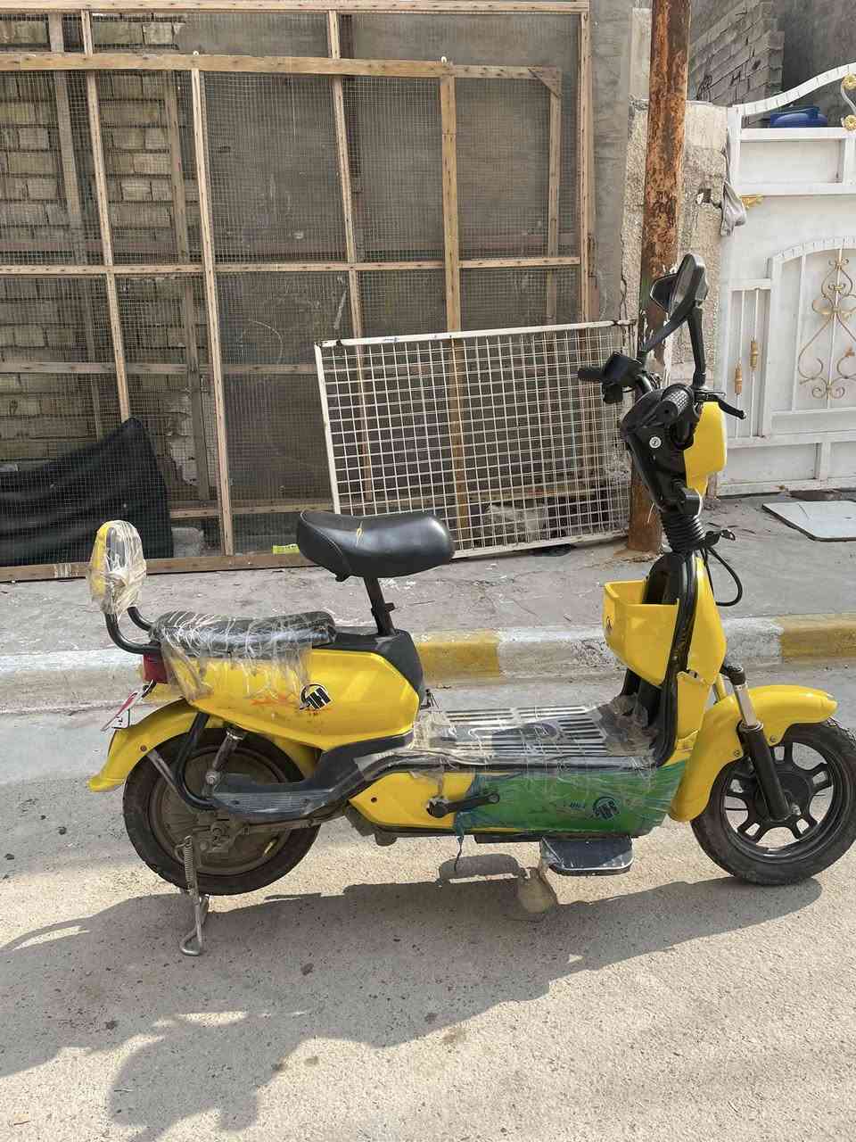 دراجه شحن للبيع حجم 14 الدراجه كلشي بيها شغال هورن اشاير العالي والناصي ماكو شي نقص موديل 2025 
سعر200 بيهة مجال
العنوان بغداد حي فرات 
الرقم ***********
