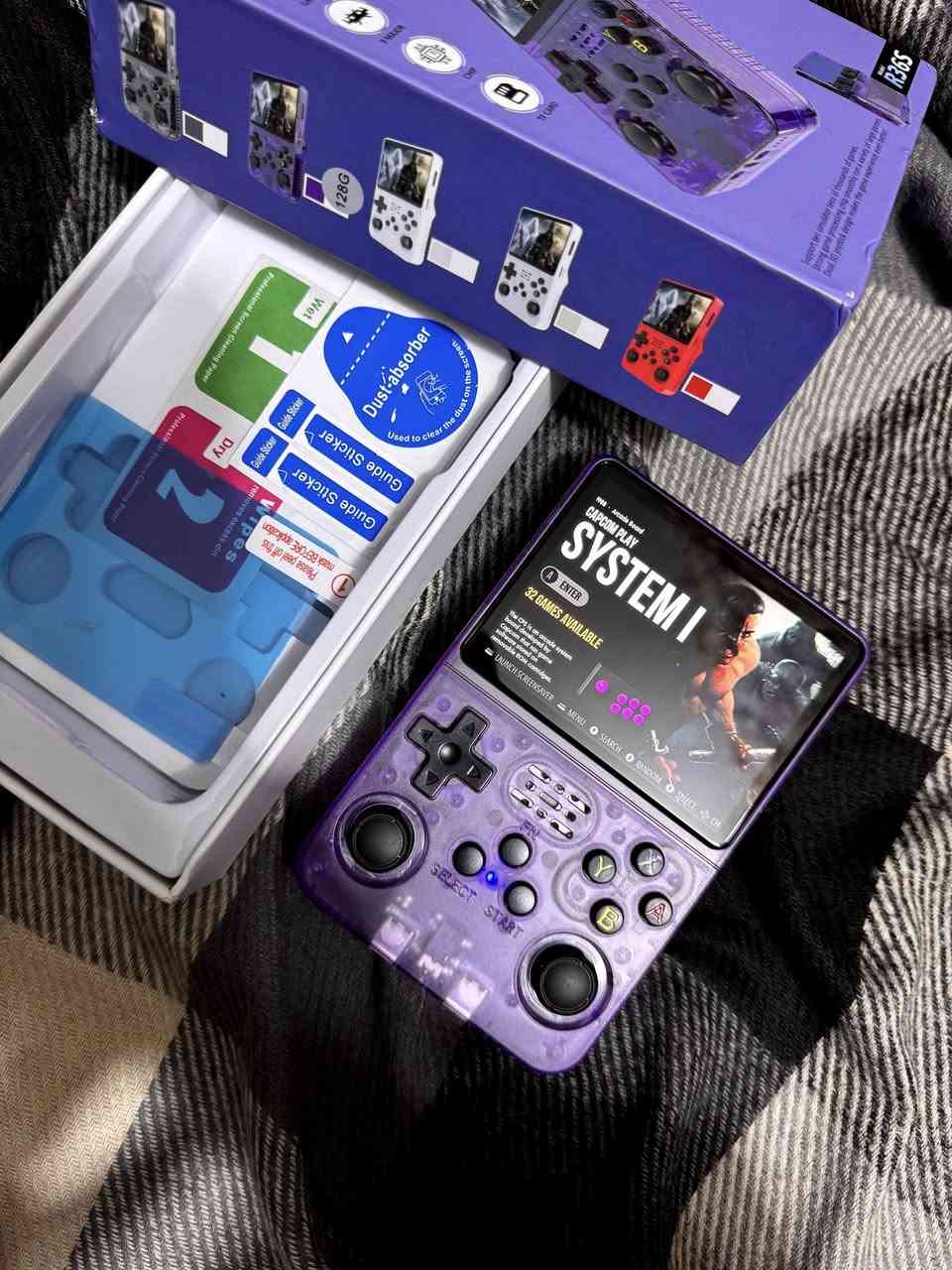 جهاز العاب محمول 
اشتريته ابن اخويه وماراده
يشغل كل محاكيات الالعاب القديمه مثل البلي 1 والpsp 
ذاكره 128
ركزلي رام 128 الي دينعرض رامات 64
سعره 30 الف
*********** 
مكاني بغداد
