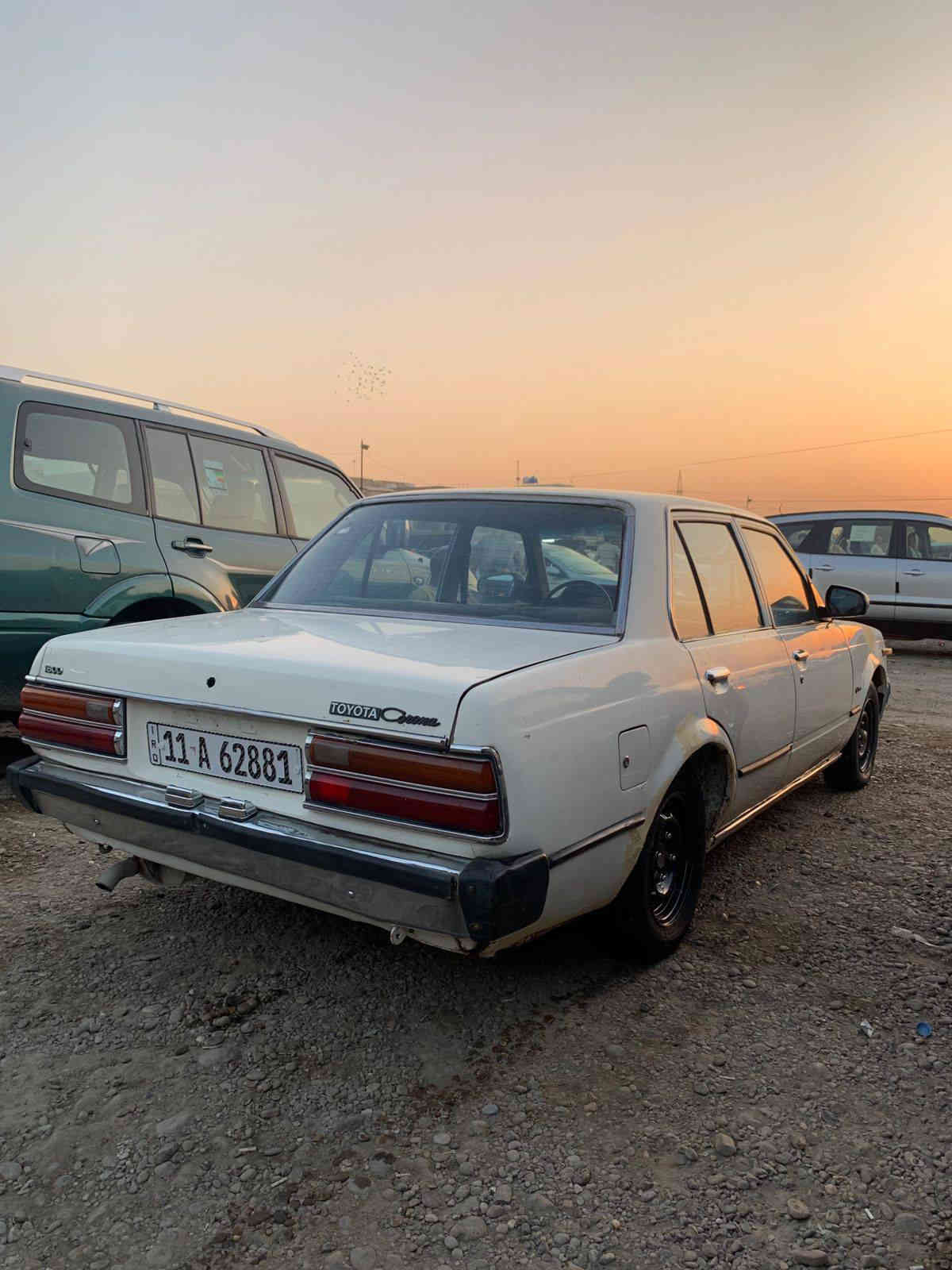 كرونه 80 رقم بغداد
سنويه وهزه جديد سياره جاهزه مكينه كير تبريد 
مابيها ضربه سياره بلاديه السعر32 مكاني بغداد الدوره
ورقمي***********
