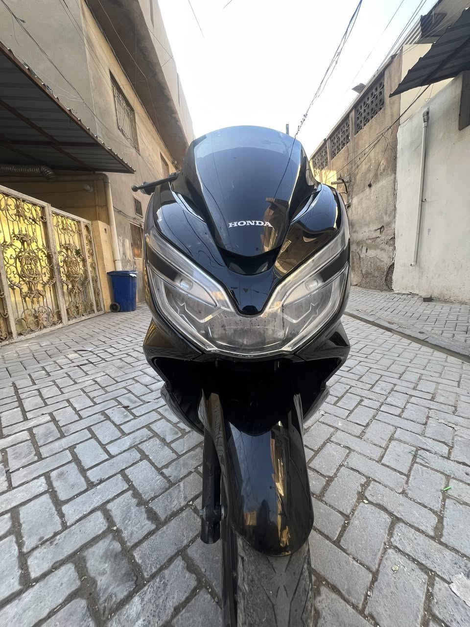 دراجه bcx الجيل الثالث كامله مابيهه نقص حساسات كلهه شغاله بيهه نضام تدفئه وكيبل شحن ماشيه ٨٥ حقيقي رايدهه ب١٣ ونص ورقه مكاني شارع فلسطين ساحه بيروت شراي اتصل ***********
