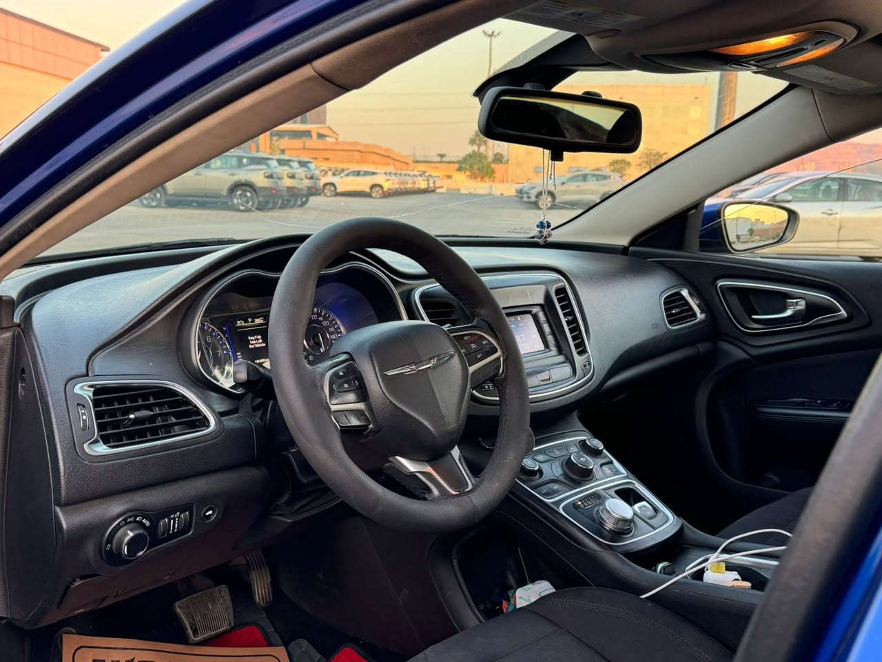 C200
2015
V2,400محرك 
جديد صارلة 6 اشهر 
كير جديد 
رقم دهوك اني احولها مباشر 
فول كهربائيات مع فتحة سقف 
السعر 100 ورقة وبيها مجال 
للتواصل ***********
