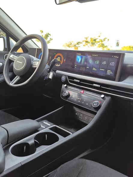 للبيع هيونداي سوناتا موديل 2024 SLE
وارد امريكي بدون لوحات
--------------------------------
 * المواصفات * 🏅🥇
• بصمة دخول ذكي تشغيل عن بعد 
• رادار تحديد مسار مثبت سرعه 
• شاشة متصلة اندرويد أوت - أبل كار بلي 
• شاحن لاسلكي - منافذ شحن 
• تبريد مناخ منفصل تحكمنا لمس 
• كشنات كهرباء - تدفئة كشنات أمامية 
• داريف مود - اتو هولد
• لايت LED أمامية وخلفية 
• كير تعليك 
• تحذير النقطة العمياء 
• باقي المواصفات موضحة بالصور 
--------------------------------
الضرر .
تبدل جاملغ - بنيد
إرباك استيرن فقط 
بدون دواخل
عداد المسافة 13 الف mi
السعر (( 185 )) $$ بي مجال
للاستفسار الاتصال على الارقام التالية 

📱- ***********

📱- ***********
.
