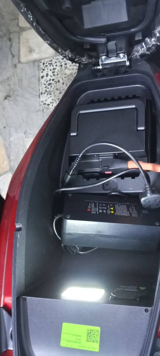 دراجة ياديا ليثيوم أعلى فئة بلياديا صارلي 25 يوم ماخذها والوصل موجود ضمان 3 سنوات مماشية هواي مغلف الكشن مالتها مكاني بغداد الجادرية سبب للبيع لغرض السفر بلعافية علياخذها السعر اتصل وتدلل *********** وسعرها معروف بلشركة مليونين وخمسين بس اني عارضها جوة السوك
