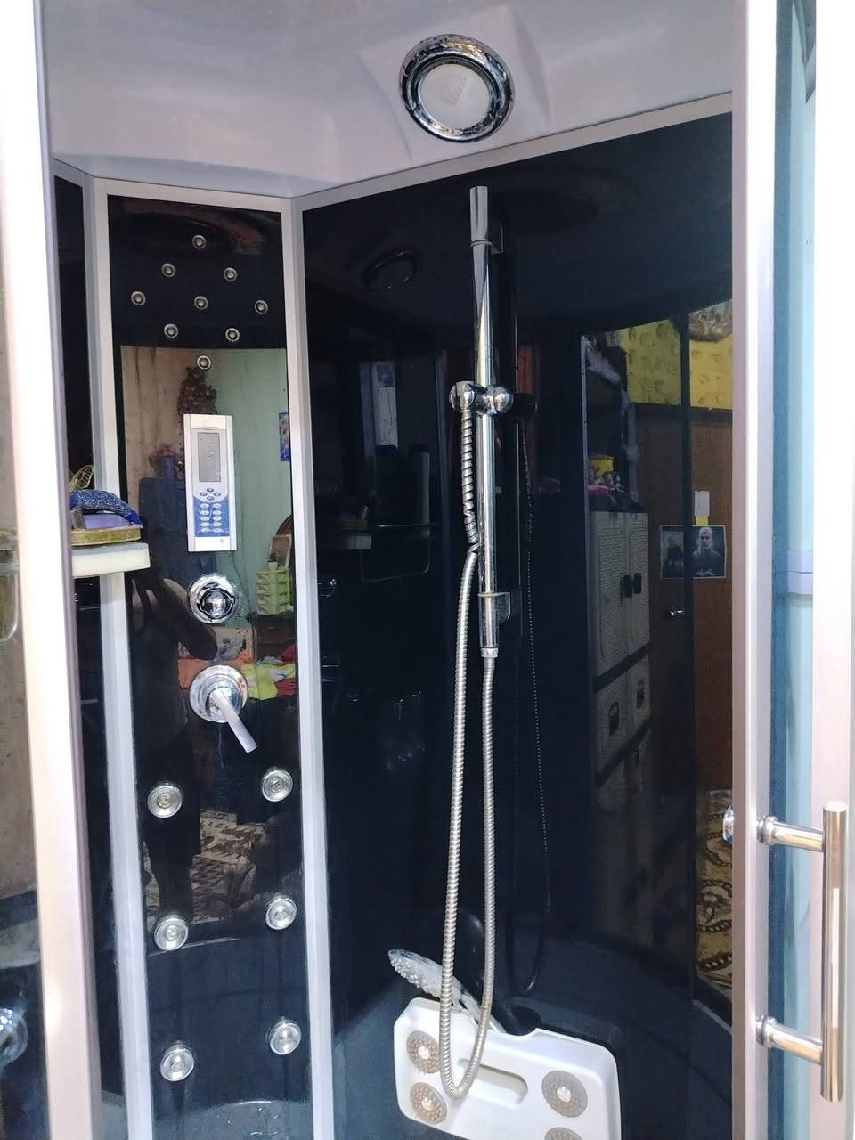 حمام جام باينو  داخل الغرفه يصير متر × متر جام اخو جديد البصره


**إذا كنت صاحب هذا الإعلان وتريد حذفه لأي سبب، رجاءا أرسل رسالة إلى الدعم الفني**