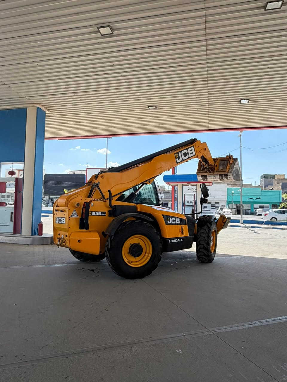 Jcb
 2010 تايرات ٢٥ جديد ره
ره قم سنويه اربيل 
***********  واتساپ
