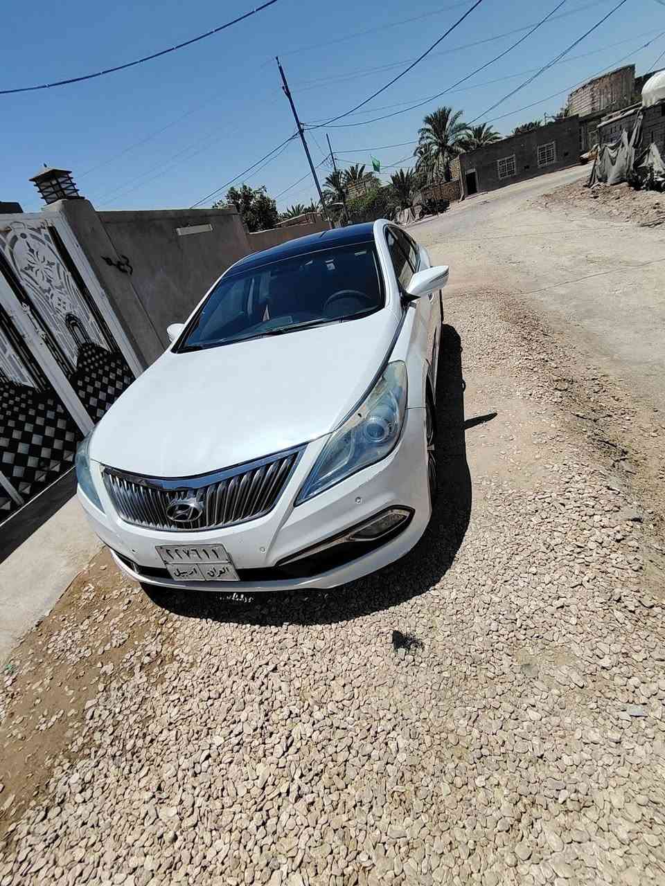 للبيع ازيرا موديل 12 خليجي مكينه 2400 دوش جديده فول  موصفات *********** السعر 95 وبيه مجال
