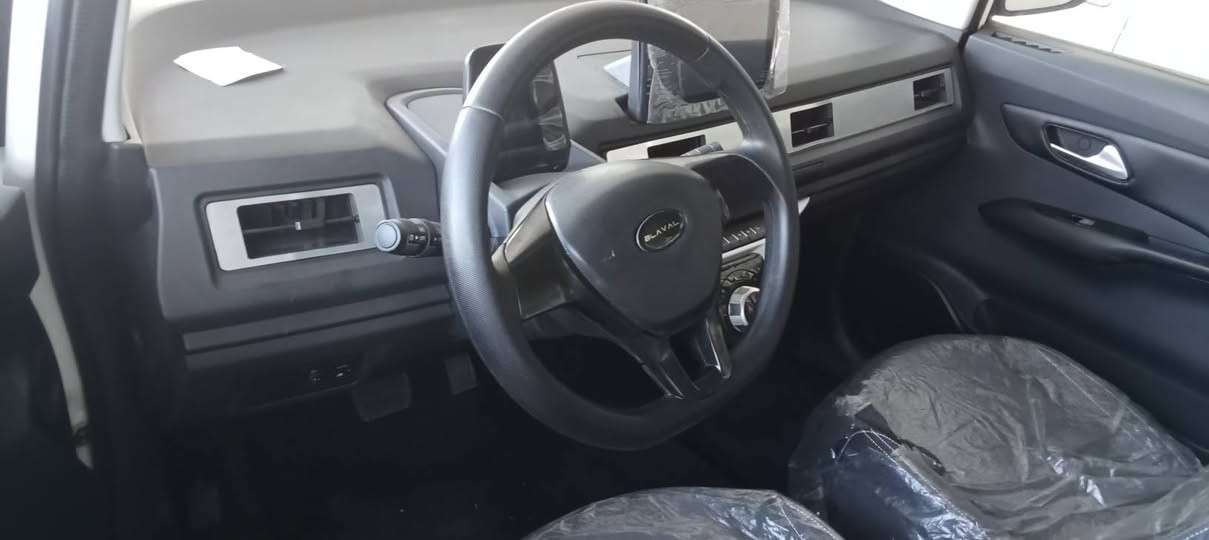 سياره ى فوول كاره بيه مؤديل 2021 سياره كه لؤك خاوين زؤر خاوينه لؤك گير تؤماتيك ماوس تبريد لمسه شاشه ايپاد كاميره گيج الكترونيه عه ساسه جوار جام كار و سياره كه ره قه م سنه وى نؤيه به ناو كردن په نجمؤر به شه رته تحويل وه كاله به شه رته هيج بؤياغ ليدانى نيه تعديل نيه *********** تيبينى جوار ره قه م  له گه ل نيه أربيل, العراق
