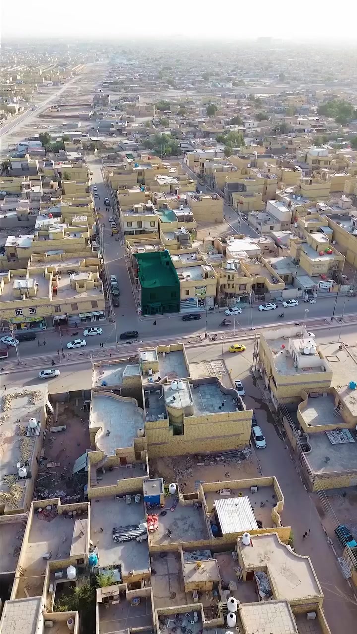 عقار للبيع في موقع مميز وسط مدينة الناصرية 
***********
